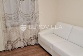 Crikvenica, poslovni prostor od 126.65m2 u turističkoj funkciji, Crikvenica, Commercial property