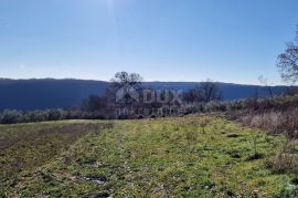 Istra, Labin, Pićan - Potpuna osama i prekrasan pogled!! Građevinsko zemljište 750m2 i poljoprivredno 692 m2, Labin, Terrain