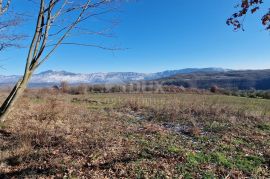 Istra, Labin, Pićan - Potpuna osama i prekrasan pogled!! Građevinsko zemljište 750m2 i poljoprivredno 692 m2, Labin, Land