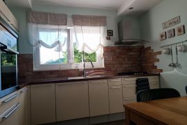 Predivan stan za najam u Kostreni, Kostrena, Appartement