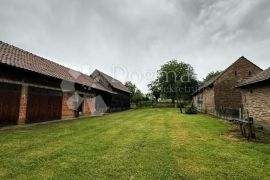 Obiteljska kuća sa velikim potencijalom, Kloštar Podravski, Maison