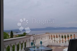 KRK,MALINSKA -Apartman 3S+DB,terasa,tri parking mjesta, Krk, Appartment