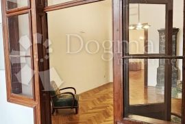 PREKRASAN GOSPODSKI STAN U SRCU ZAGREBA, Donji Grad, Appartement