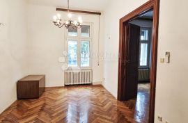 PREKRASAN GOSPODSKI STAN U SRCU ZAGREBA, Donji Grad, Appartment