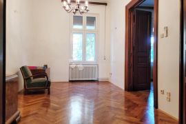 PREKRASAN GOSPODSKI STAN U SRCU ZAGREBA, Donji Grad, Appartment