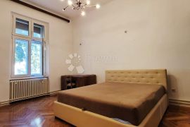 PREKRASAN GOSPODSKI STAN U SRCU ZAGREBA, Donji Grad, Appartment