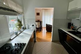 MAKSIMIR,  PREKRASAN ČETVEROSOBAN STAN, Maksimir, Appartment