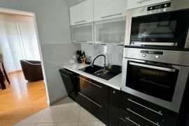 MAKSIMIR,  PREKRASAN ČETVEROSOBAN STAN, Maksimir, Apartamento