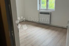 SESVETE NAJAM-STAN ZA 24 OSOBE, Sesvete, Appartment