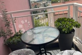 Komforan trosobni stan Makarska, Makarska, Appartment