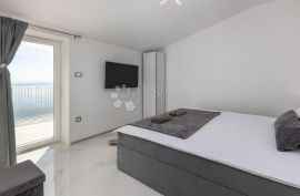 OPATIJA, 85m2, POGLED, BAZEN, PARKING, Matulji, Kвартира