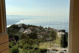 OPATIJA, 85m2, POGLED, BAZEN, PARKING, Matulji, Appartamento