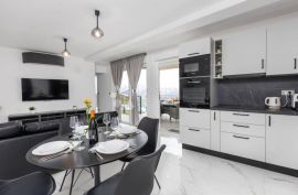 OPATIJA, STAN S POGLEDOM, ukupno 153 m2, Matulji, Flat