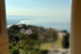 OPATIJA, STAN S POGLEDOM, ukupno 153 m2, Matulji, Flat