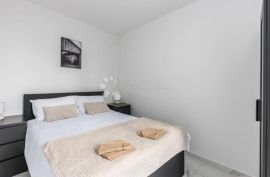 OPATIJA, STAN S POGLEDOM, ukupno 153 m2, Matulji, Wohnung