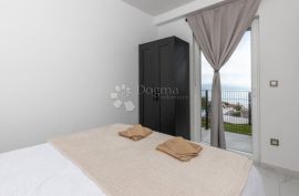 OPATIJA, STAN S POGLEDOM, ukupno 153 m2, Matulji, Flat