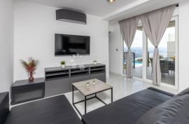 OPATIJA, STAN S POGLEDOM, ukupno 153 m2, Matulji, Daire