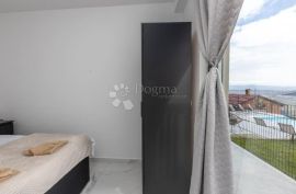 OPATIJA, STAN S POGLEDOM, ukupno 153 m2, Matulji, Appartment