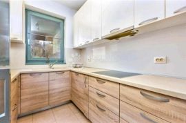 APARTMAN SA POGLEDOM NA MORE, Vrbnik, Kвартира