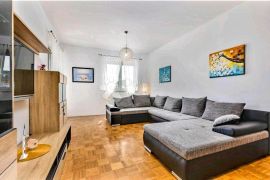 APARTMAN SA POGLEDOM NA MORE, Vrbnik, شقة