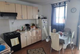 Kuća P+2 240m2 400 m od mora, Šibenik - Okolica, House