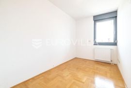Zagreb, Rudeš, odličan i funkcionalan trosoban stan NKP 78,07 m2, Zagreb, Appartement