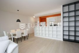 Zagreb, Knežija, moderan četverosoban penthouse NKP 125,54 m2, 2 parkirna mjesta, Zagreb, شقة