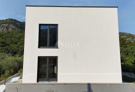 OTOK KRK, BAŠKA (okolica) - Moderan stan u prizemlju sa okućnicom, Baška, Apartamento