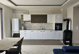 OTOK KRK, MALINSKA - Panoramski pogled namještenog stana u novogradnji na 2. katu + 3 parkirna mjesta, Malinska-Dubašnica, Appartamento