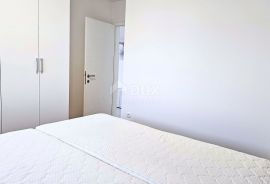 OTOK KRK, MALINSKA - Panoramski pogled namještenog stana u novogradnji na 2. katu + 3 parkirna mjesta, Malinska-Dubašnica, Flat