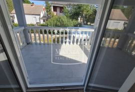 Sabunike - kuća 247m2, 750m od mora! 459000€, Privlaka, House