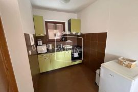 Šibenik-Bilice vrhunski apartman 76m2 s bazenom! 159000€, Šibenik, Διαμέρισμα