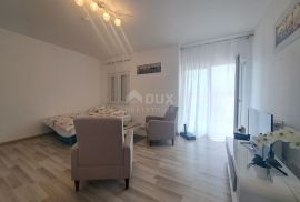 OPATIJA, OPRIĆ - apartmanska vila s 5 apartmana i bazenom, Opatija - Okolica, Kuća