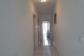 OPATIJA, OPRIĆ - apartmanska vila s 5 apartmana i bazenom, Opatija - Okolica, Σπίτι