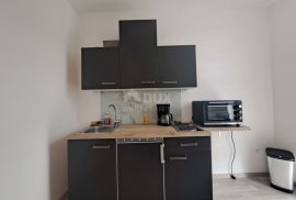 OPATIJA, OPRIĆ - apartmanska vila s 5 apartmana i bazenom, Opatija - Okolica, Дом