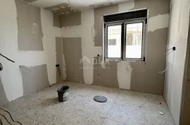 ZADAR, RTINA - Moderan stan na 120m od mora s vrtom, Ražanac, Appartment