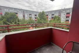 TROSOBNI STAN! VRBANI 3!, Trešnjevka - Jug, Appartement