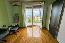 Dvosobni stan s pogledom na more, Rijeka, شقة