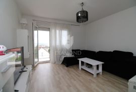 Grbci, dvoetažni trosobni stan, idealno za investiciju, Rijeka, Appartement