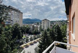 Opremljen dvosoban stan Grbavica sa balkonom najam, Novo Sarajevo, Apartamento
