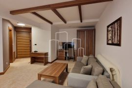 Opremljen komforan apartman od 51m2 2 sprat apart Hotel Vučko, Pale, Διαμέρισμα