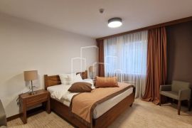 Opremljen komforan apartman od 51m2 2 sprat apart Hotel Vučko, Pale, Kвартира