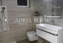 APARTMAN U NOVOGRADNJI, POGLED NA MORE, VRT 240 m2 - POVLJANA, PAG, Povljana, Διαμέρισμα