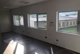 Titulo, Rakovica, Propriedade comercial