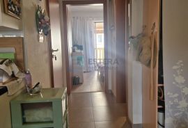 Prodaja apartman Biograd na Moru 40,40 m2, dva balkona, 80 m od mora, Biograd Na Moru, Stan