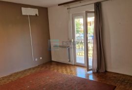 Prodaja kuća 380 m2 Biograd na Moru, vrt 918 m2, garaža, Biograd Na Moru, House