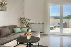 OTOK KRK - Ekskluzivna vila, spoj luksuza i prirode s bazenom 42m2, Krk, House