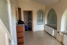 RIJEKA, ŠMRIKA - VILLA S BAZENOM I POGLEDOM NA MORE!!! PRILIKA!!!, Kraljevica, House