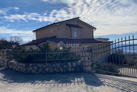 RIJEKA, ŠMRIKA - VILLA S BAZENOM I POGLEDOM NA MORE!!! PRILIKA!!!, Kraljevica, House