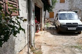 ISTRA, VODNJAN Kamena kuća u središtu Istre - ROH BAU, Vodnjan, Дом